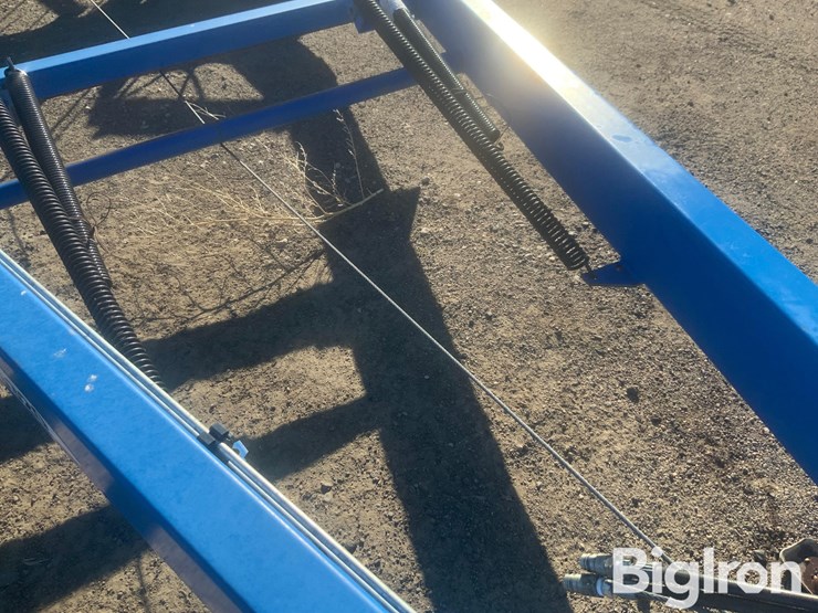 new-holland-sg320-image-15