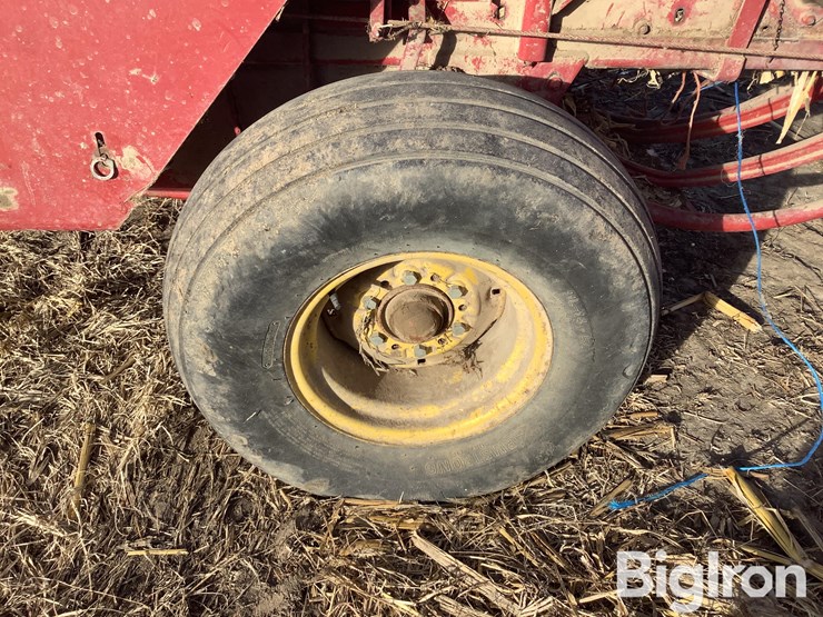 1981-new-holland-315-image-10