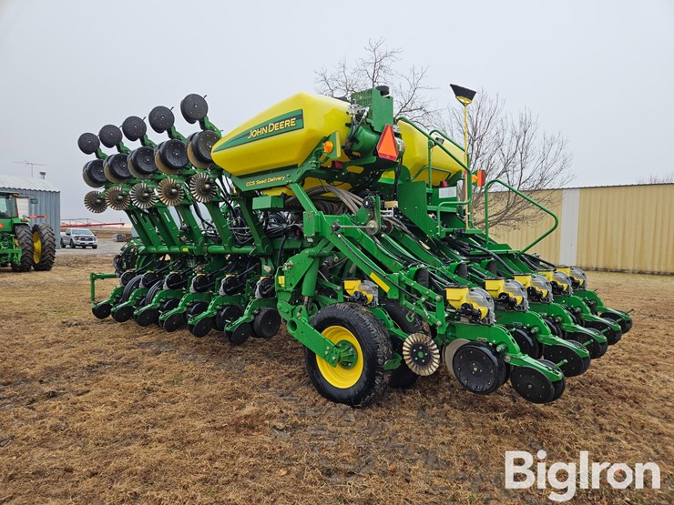 2012-john-deere-1790-ccs-image-7