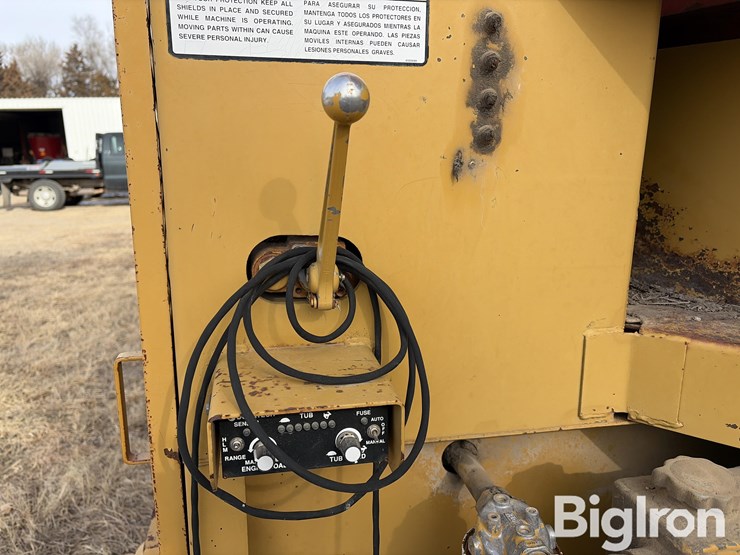 1995-haybuster-h1000-image-9