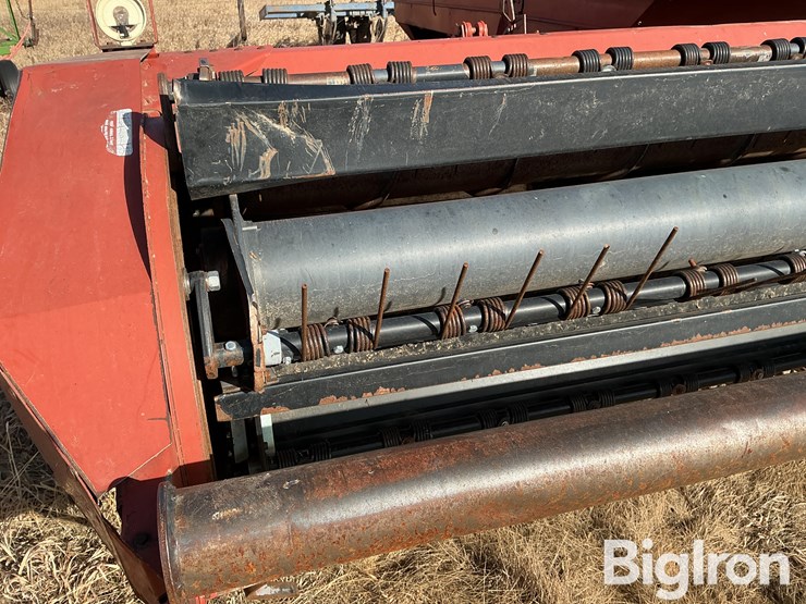 1995-hesston-8400-image-14