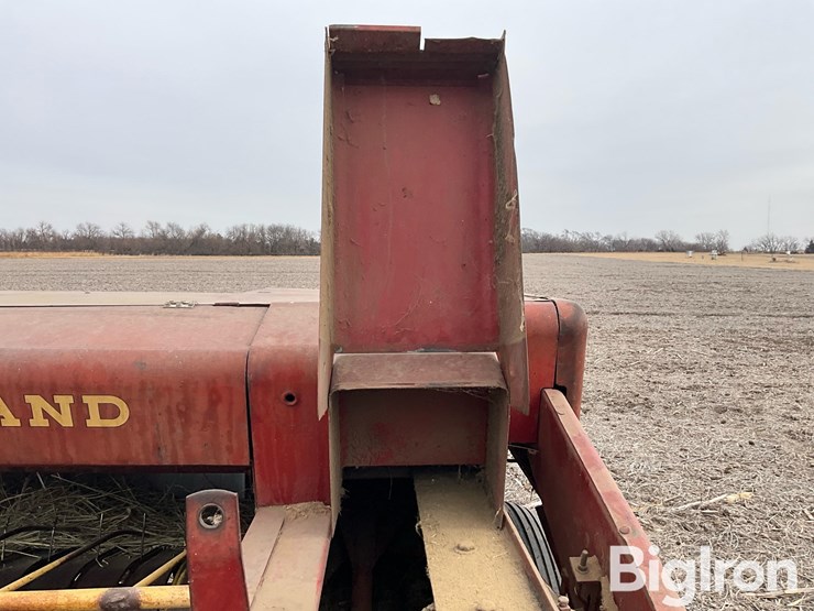 new-holland-271-image-9