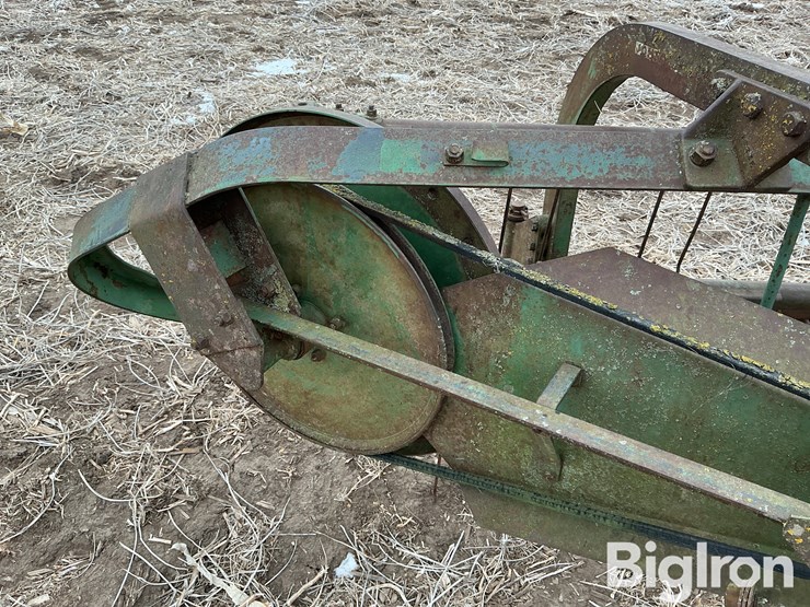 john-deere-350-image-12