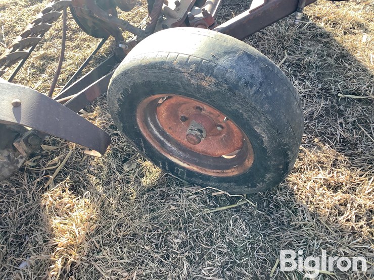 international-1100-image-11