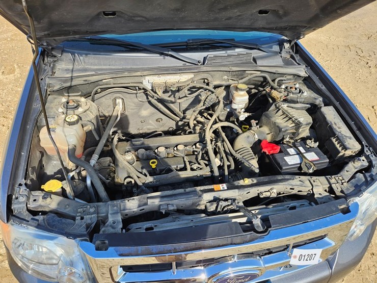 2012-ford-escape-image-11