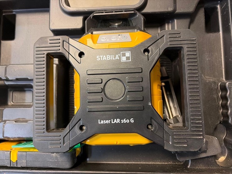 assortment-of-laser-level-equipment-image-6