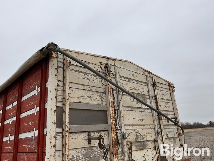 1979-ford-ln700-image-13