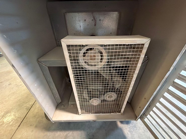 l.b.-white-premier-350-df-portable-heater-image-9