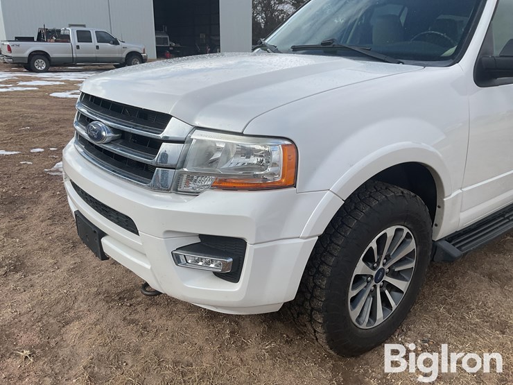 2016-ford-expedition-xlt-image-11