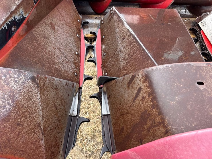 case-ih-1083-image-29