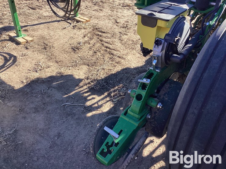 2014-john-deere-1775nt-image-13