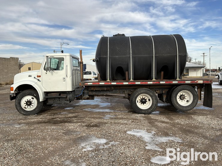 2000-international-4700-image-8