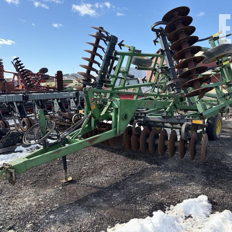 JOHN DEERE 726