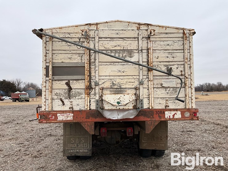 1979-ford-ln700-image-6