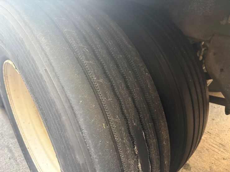 2005-great-dane-53-image-29