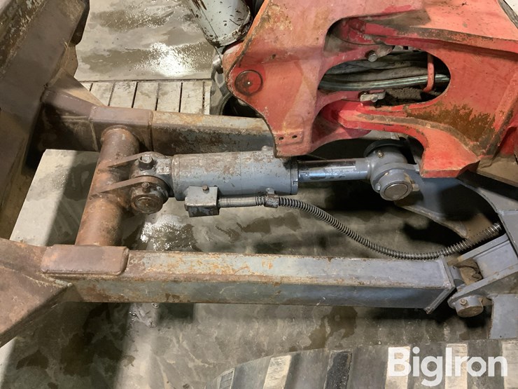 2006-takeuchi-tb135-image-11