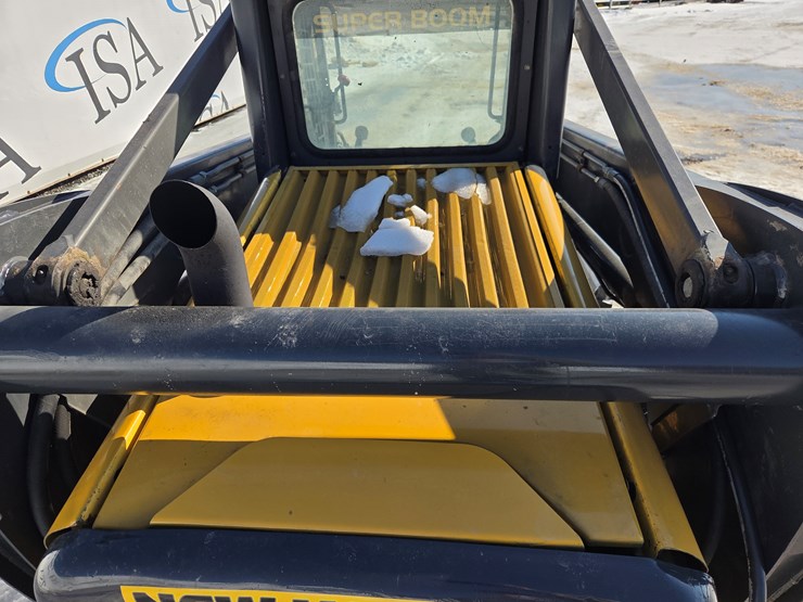 new-holland-l190-image-24