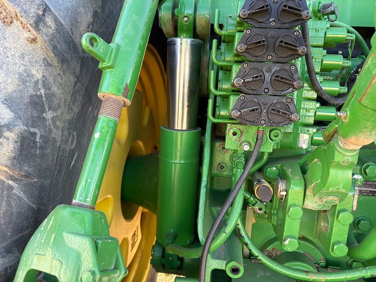 2008-john-deere-8330-image-53