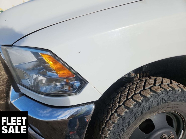 2013-ram-3500-slt-image-41