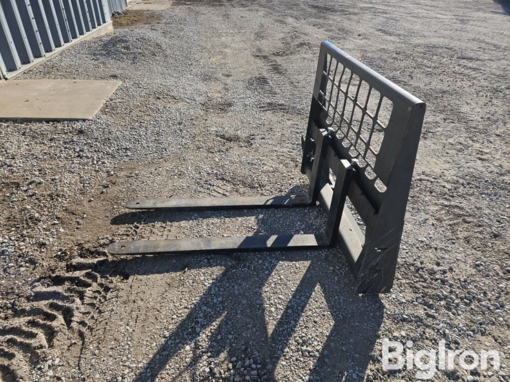 bobcat-pallet-fork-image-6