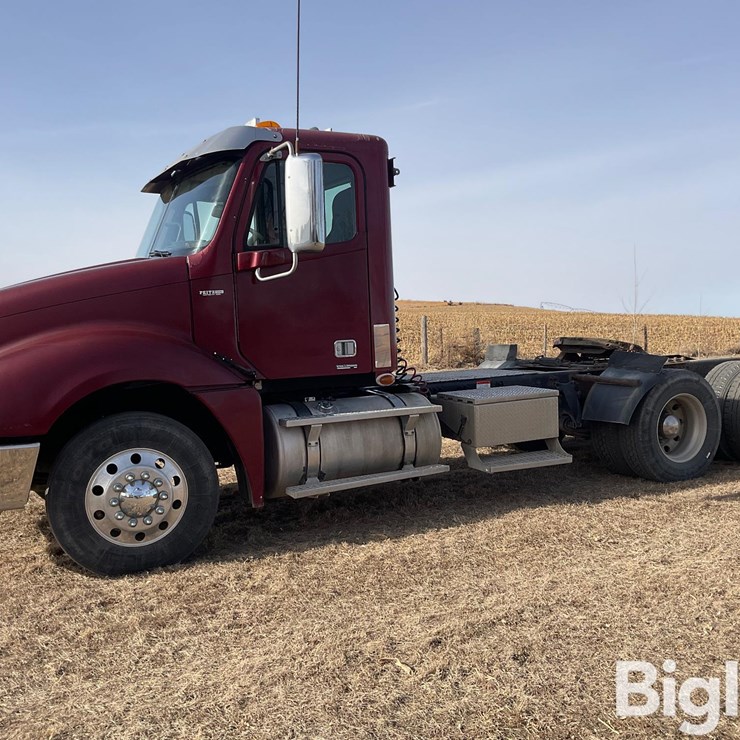 2007 FREIGHTLINER COLUMBIA 120