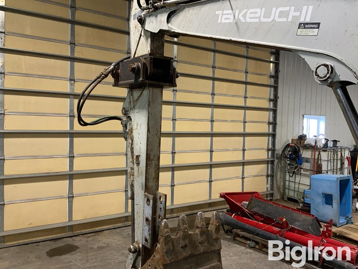 2006-takeuchi-tb135-image-15