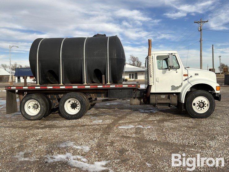 2000-international-4700-image-4