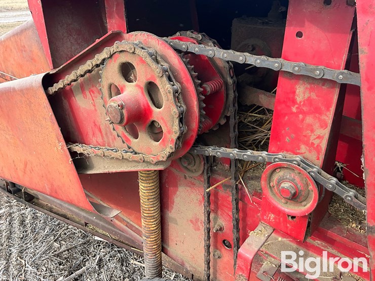 new-holland-271-image-16