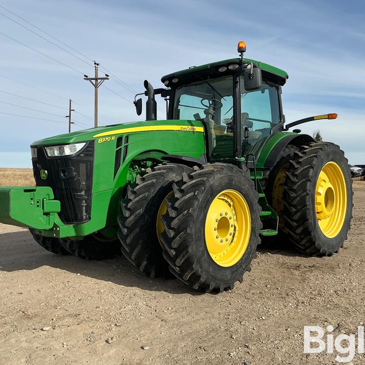 2017 JOHN DEERE 8370R