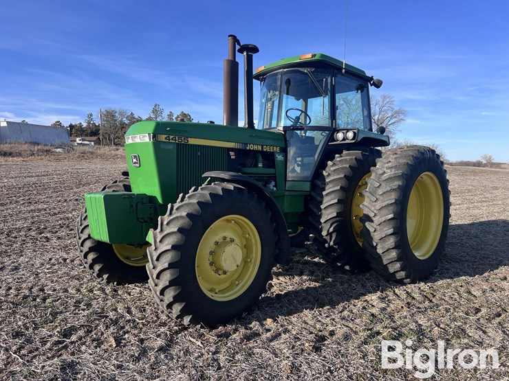 1990-john-deere-4455-image-1