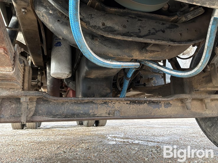 2000-international-4700-image-14