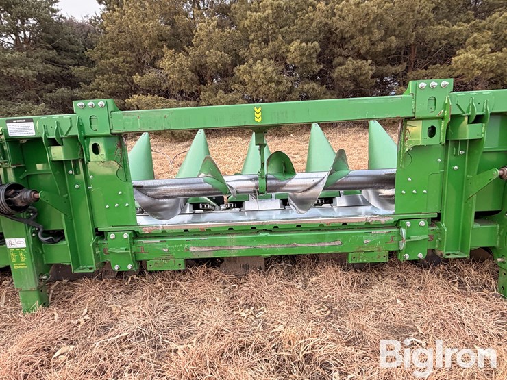 2021-john-deere-c16r-image-9