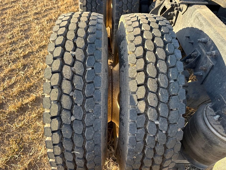 1999-international-60-image-46