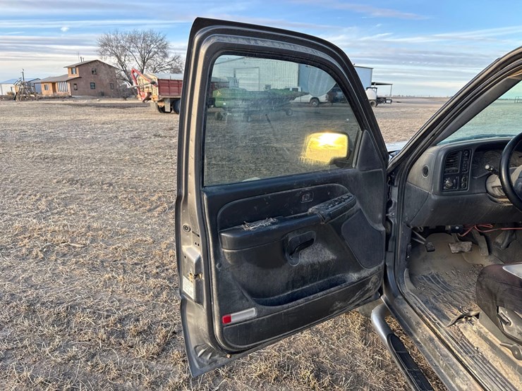 2006-gmc-sierra-1500-image-18