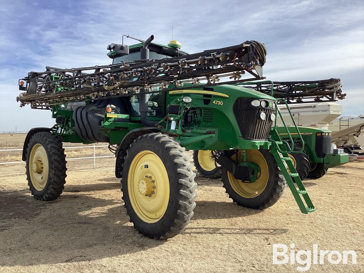 2011-john-deere-4730-image-3