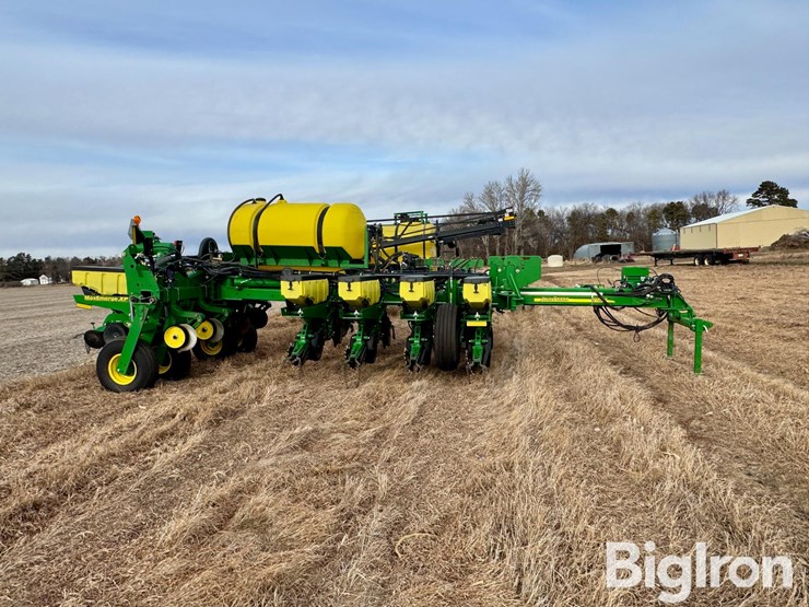 2011-john-deere-1770nt-image-4