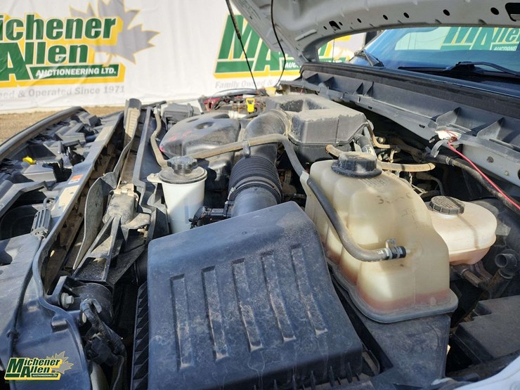 2011-ford-f350-image-25