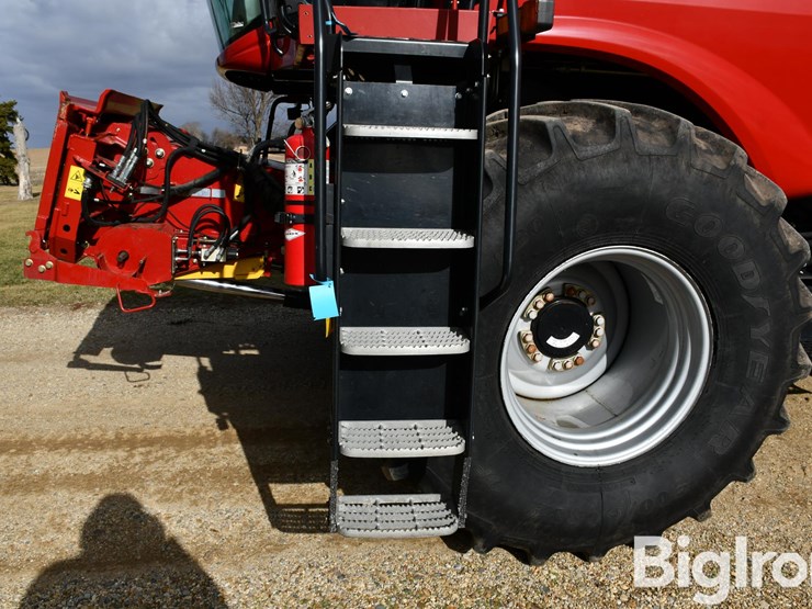 2014-case-ih-6130-image-19