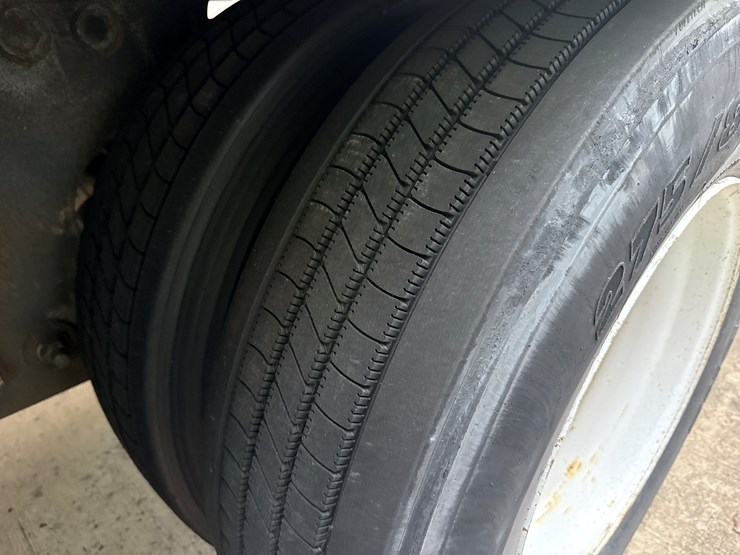 2005-great-dane-53-image-27