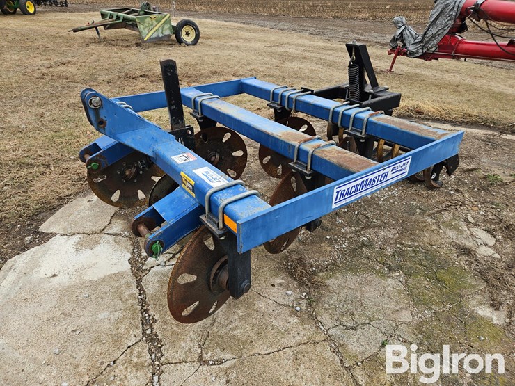 blu-jet-track-master-image-1