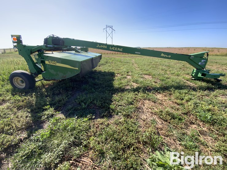 2006-john-deere-946-image-4