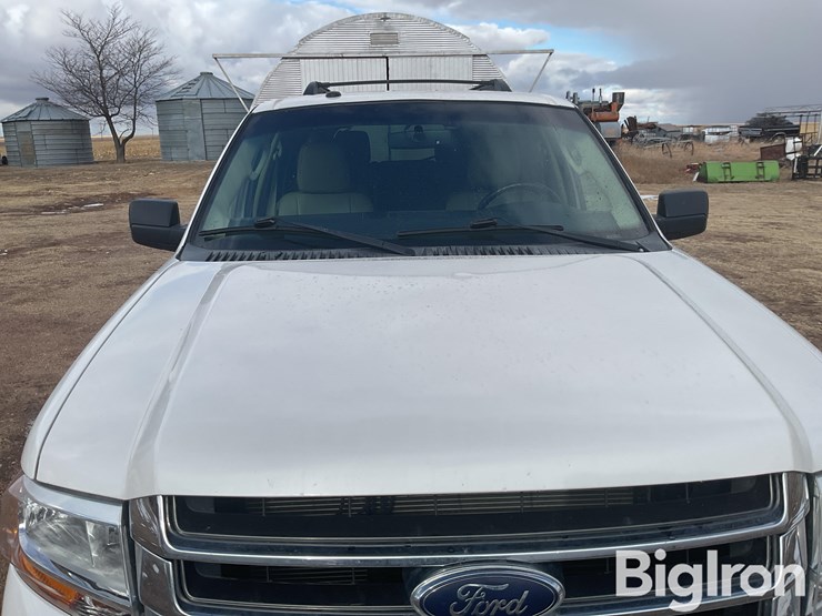 2016-ford-expedition-xlt-image-10