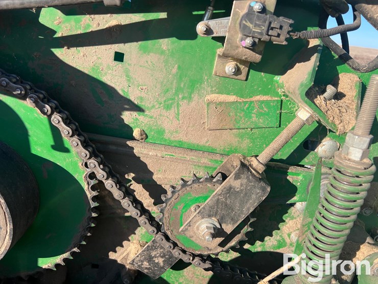 2014-john-deere-625f-image-17