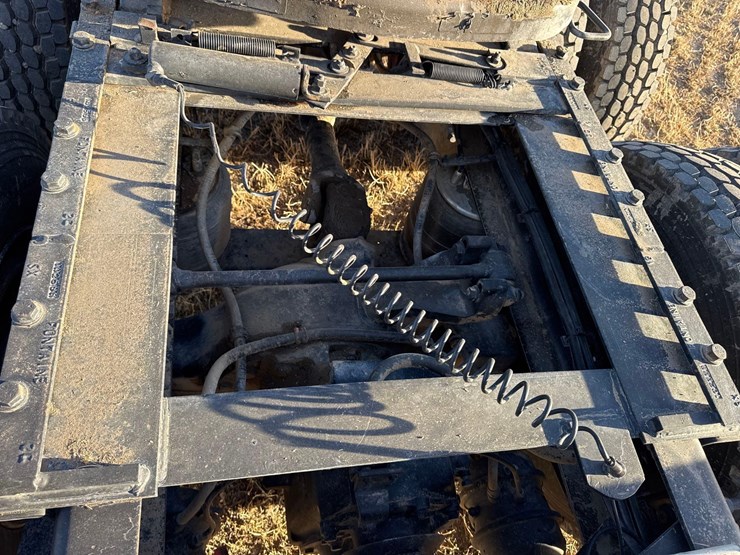 1999-international-60-image-64