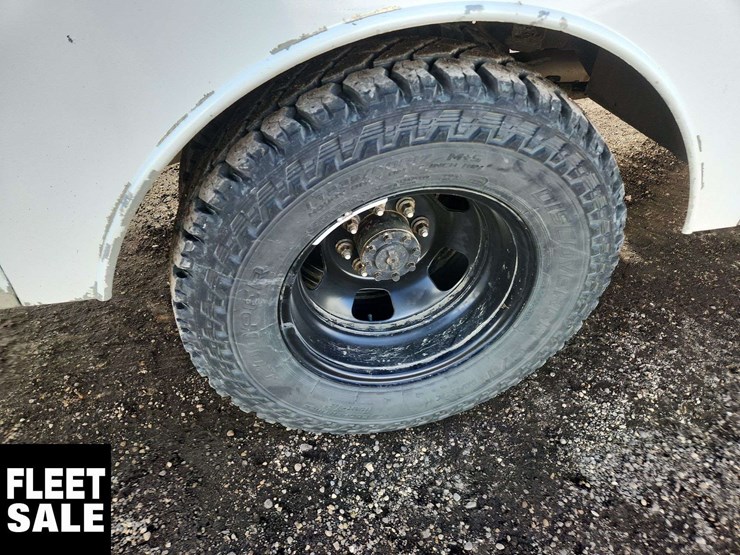 2013-ram-3500-slt-image-35