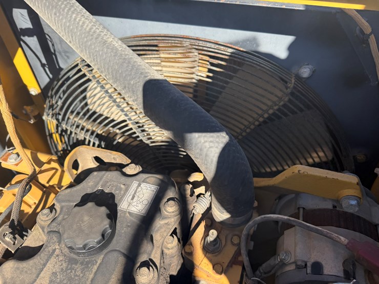 caterpillar-328d-image-58