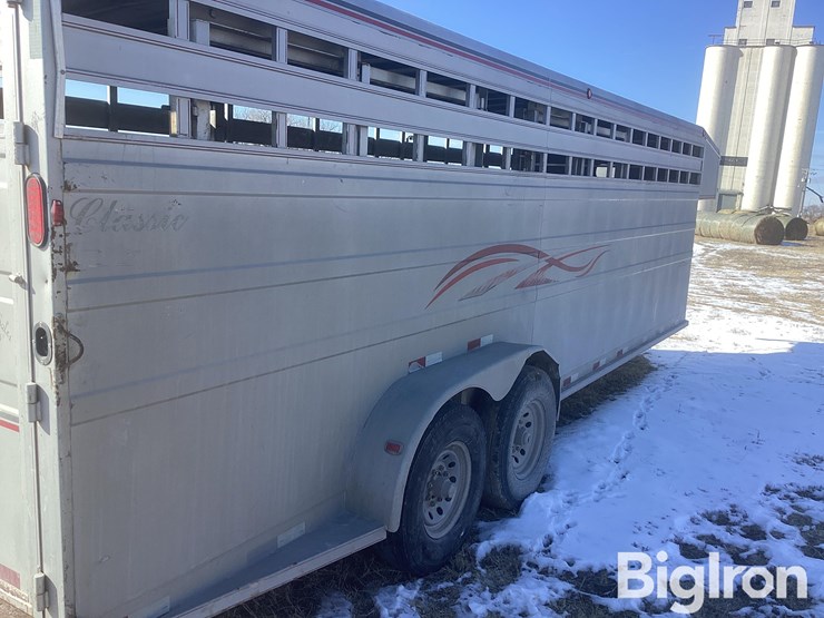 2010-titan-trailer-image-12