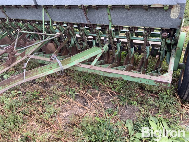 john-deere-18-image-10