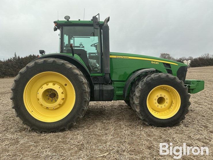 2007-john-deere-8430-image-4