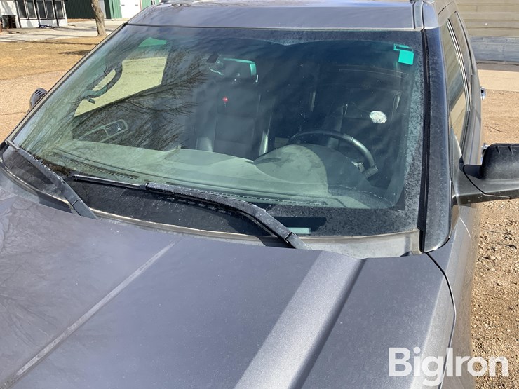 2014-ford-explorer-xlt-image-10